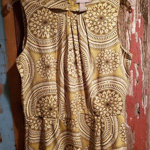 Banana Republic green mosaic blouse size 10